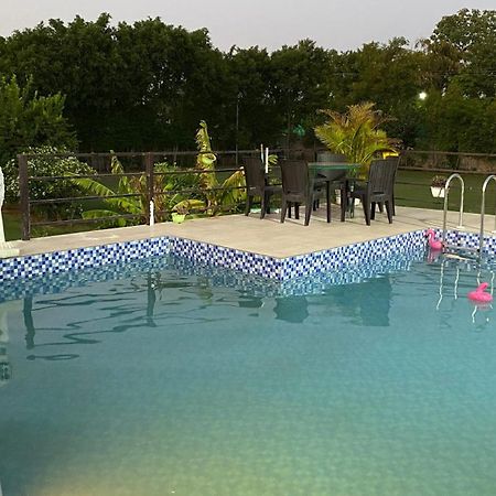 The Singh Farm Cosy Private Pool Farm Villa Гургаон Экстерьер фото