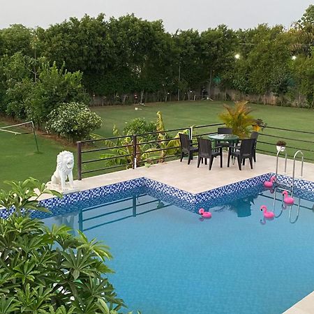 The Singh Farm Cosy Private Pool Farm Villa Гургаон Экстерьер фото