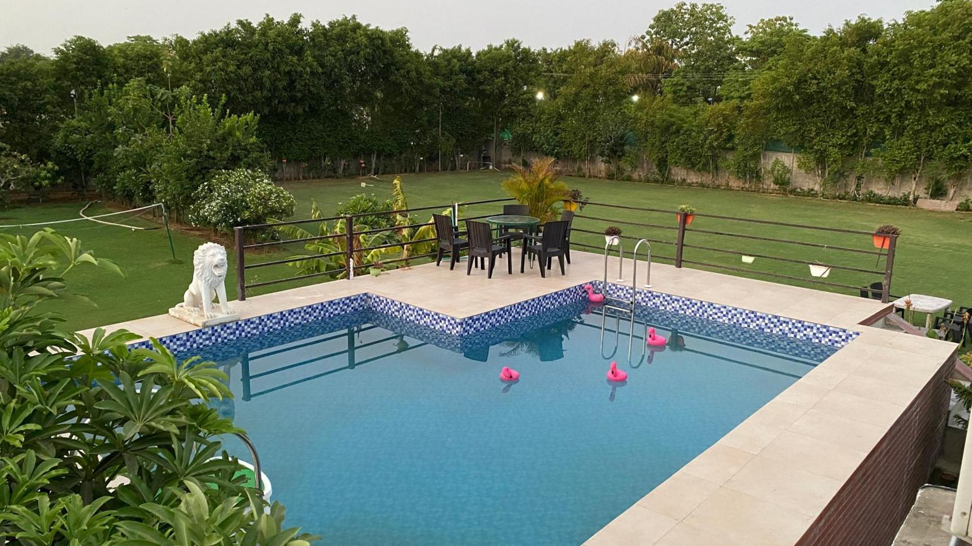 The Singh Farm Cosy Private Pool Farm Villa Гургаон Экстерьер фото