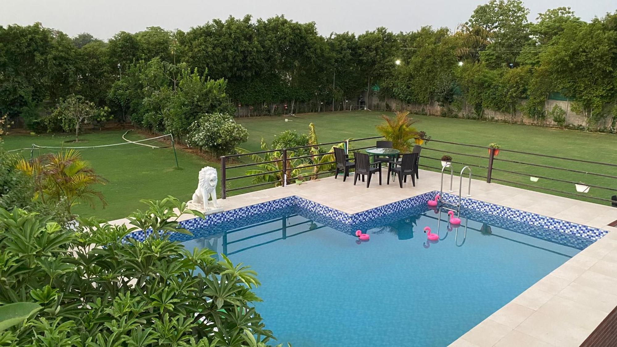 The Singh Farm Cosy Private Pool Farm Villa Гургаон Экстерьер фото